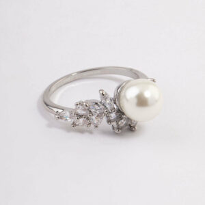 Leafy Pearl Ring